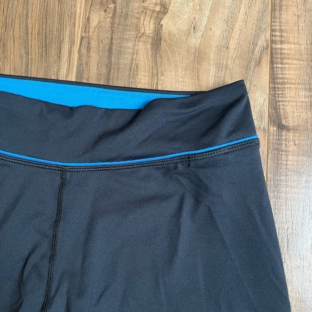 ‎Adidas medium shorts - Picture 2 of 6